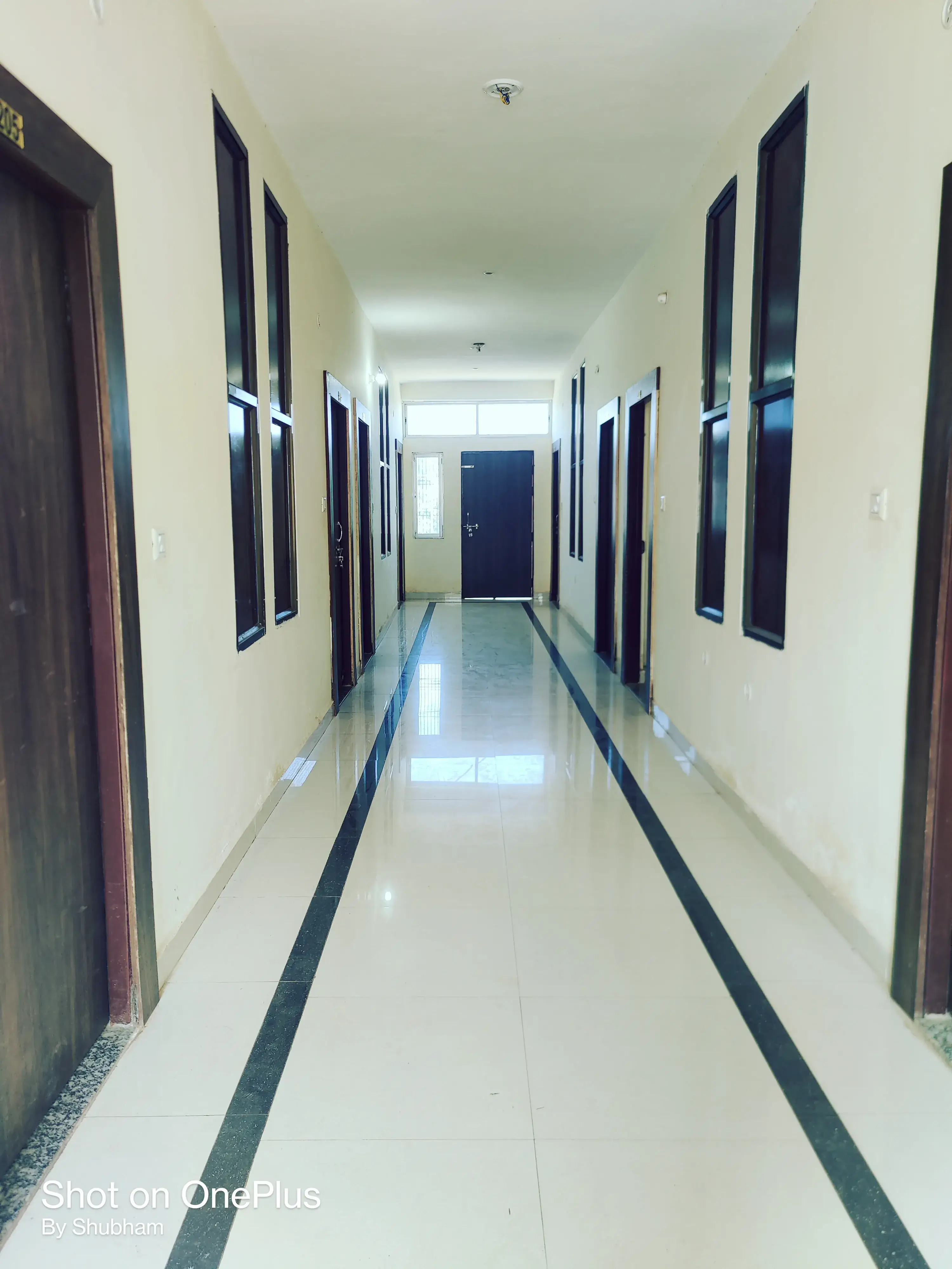 Peaceful Hotel Corridor At Vijay Raghav Sadan - Yatra Service